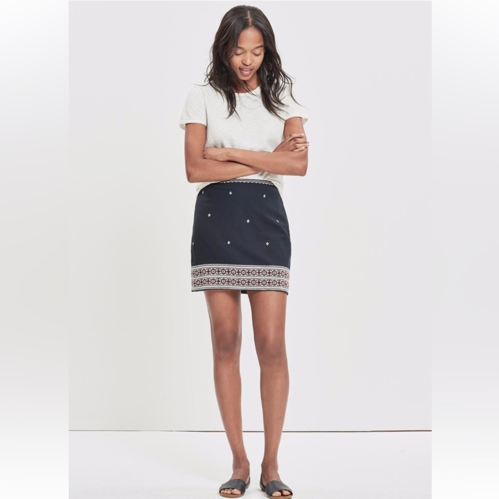 Madewell Black Mini Skirt Embroidered Boho Floral Border Preppy Capsule | Size 2